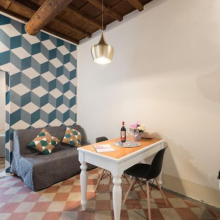 F6 - Santa Croce One Bedroom Flat For 2 Or 3 Guests Φλωρεντία Εξωτερικό φωτογραφία